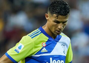 Uncertainty around Ronaldo rises as he leaves Juventus training injured