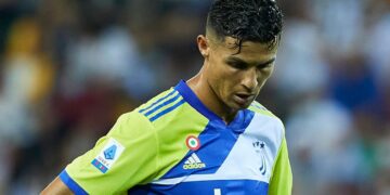 Uncertainty around Ronaldo rises as he leaves Juventus training injured