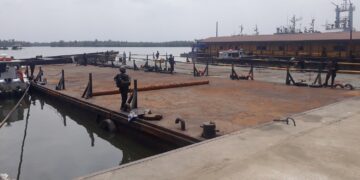 Navy arrests 5 suspected illegal crude oil refiners, recovers fake diesel
