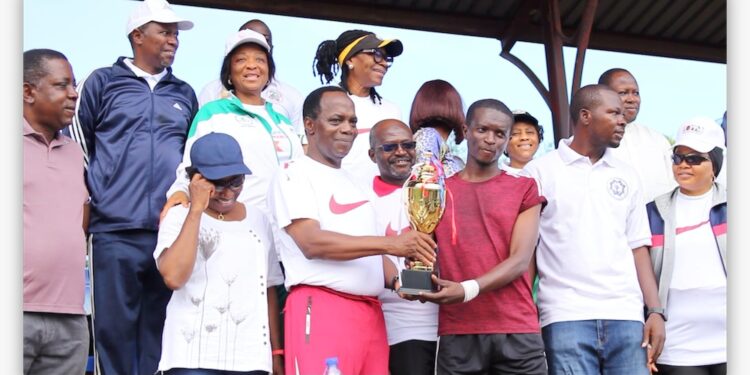 Retirement: Staff, friends of National Hospital Abuja lauds outgoing CMD