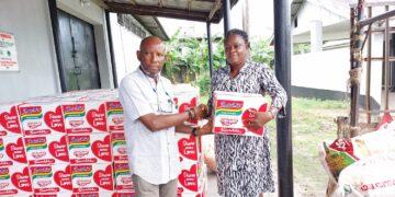 Flood: FG donates relief materials to IDPs in Rivers