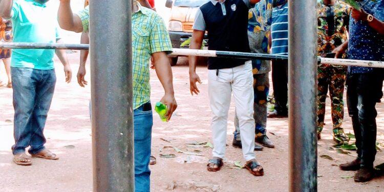 Protestl rocks FRCN Enugu zonal station over poor services