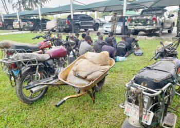 Army arrest 12 suspected oil thieves in Rivers