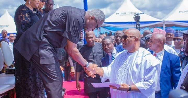 SEN AKPABIO URGE POLITICIANS TO HING POLITICAL ASPIRATION ON VISION