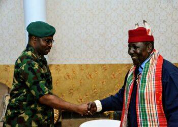 GOC seeks support, synergy with Imo State traditional rulers in curbing insecurity