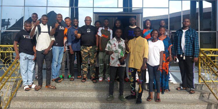 OPM pastor awards scholarships to 17 children of slain cops