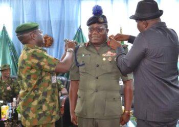 Army 6 Division decorates 5 brigadier generals  