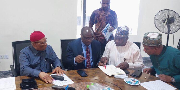 FG starts operation to stop dumping of toxic waste in Nigeria’s waters