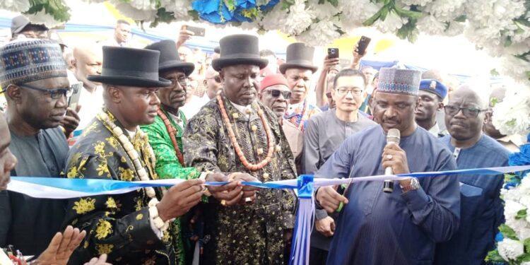 FG inaugurates Port Harcourt-Aba rail project, train service begins