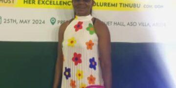First Lady Tinubu confers “mother of the nation” merit award on Maureen Mmadu