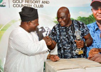 Fred Otobo clinches overall best net prize at Engr. Andrew Yakubu’s 70th birthday golf kitty