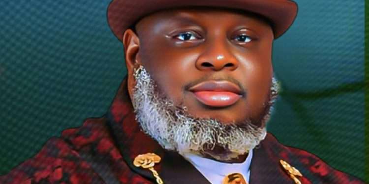 Akassa traditional leader in Bayelsa applauds Navy for arrest of suspected criminals
