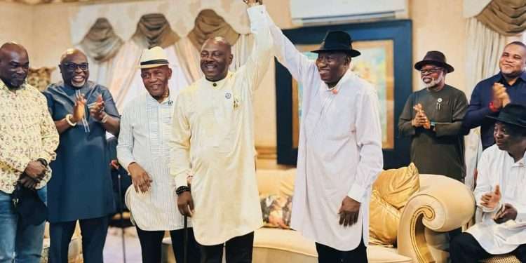 President Jonathan Receives Bayelsa East APC Candidates, Commends Their Quality and Experience.